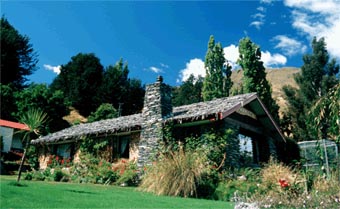 Little Paradise Guesthouse, Queenstown Accommodation with a difference!